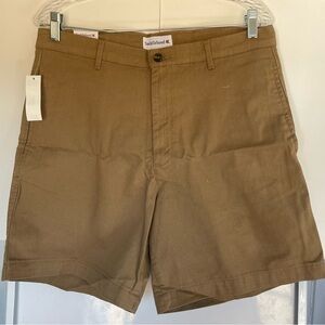 Saddlebred
32 waist
7” inseam
Flat front
Tan
NWT